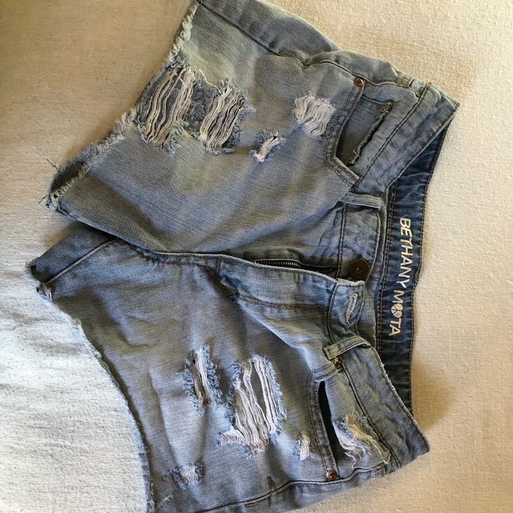 ✨Ripped shorts from Bethany Mota collection✨